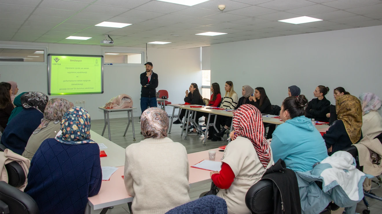 Ebeler İçin Simülasyon ile Omuz Distosisi Eğitimi düzenlendi